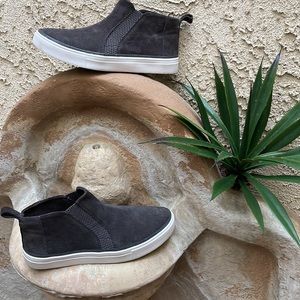 TOMS-Super Cute Booties! Comfort Technology, Worn Once!